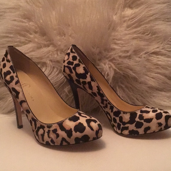 Ivanka Trump Shoes - NWT NIB Ivanka Trump Leopard Brown Pony Heels 7.5
